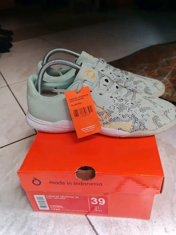 Sepatu futsal Ortus ori