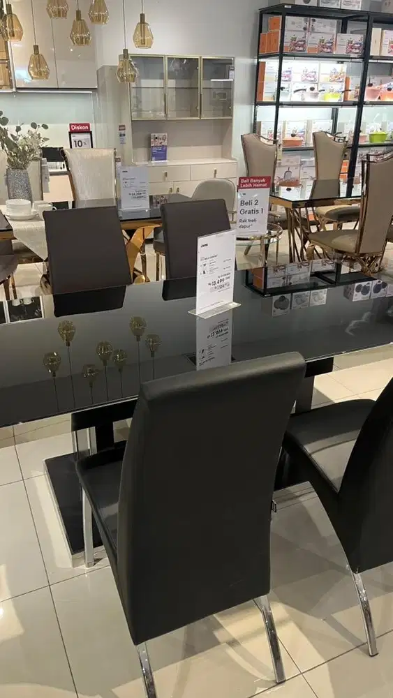 kredit set meja makan informa black