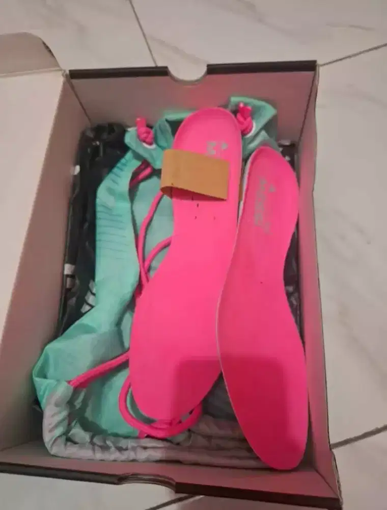 Sepatu bola Adidas F50 elite size 44,5 sekali pake sintetis
