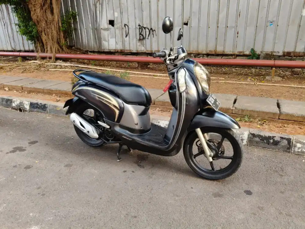 Honda Scoopy 110cc PGM-FI Tahun 2015