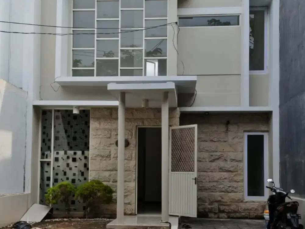 Dijual Rumah Istana Mentari Sidoarjo 2 Lantai SHM