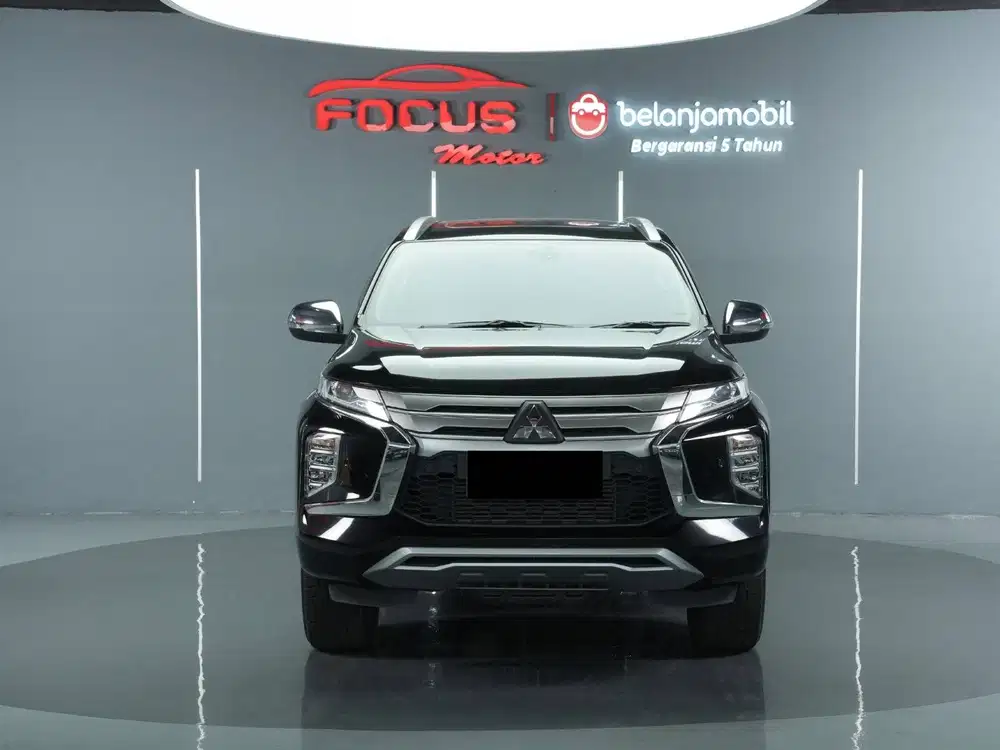 Mitsubishi Pajero Sport Dakar 2.4 4x2 Diesel Sunroof AT Low KM Record