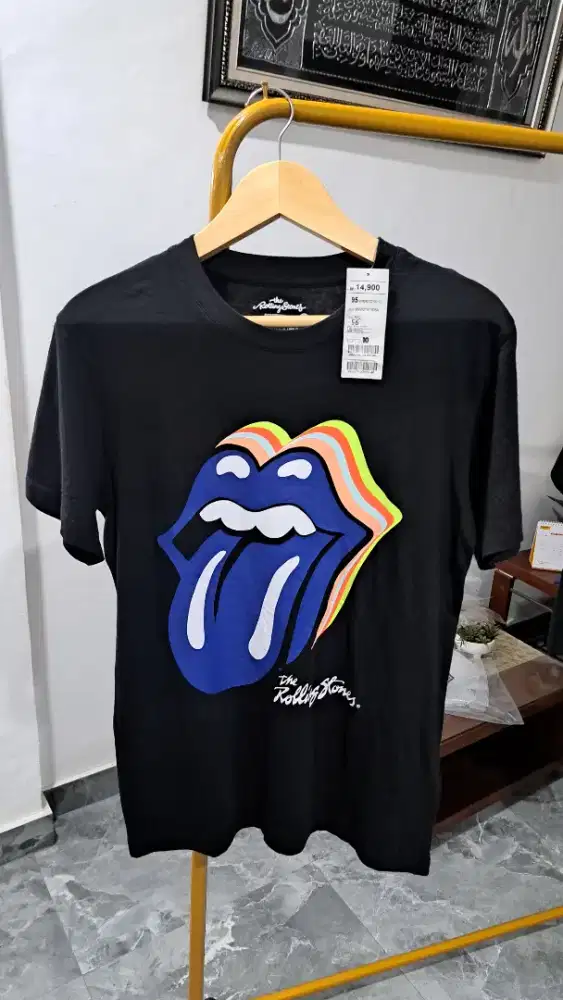 Kaos Rolling Stones Hitam