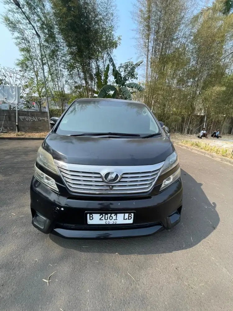 Toyota Vellfire 2009
