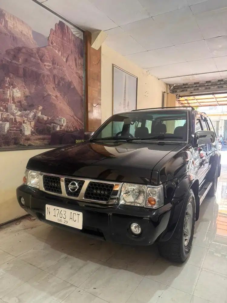 dijual terrano 2005