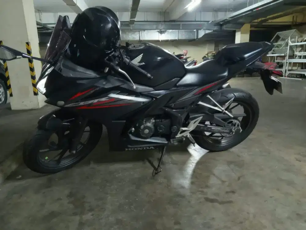 CBR 150R tahun 2018 Istimewa orisinil