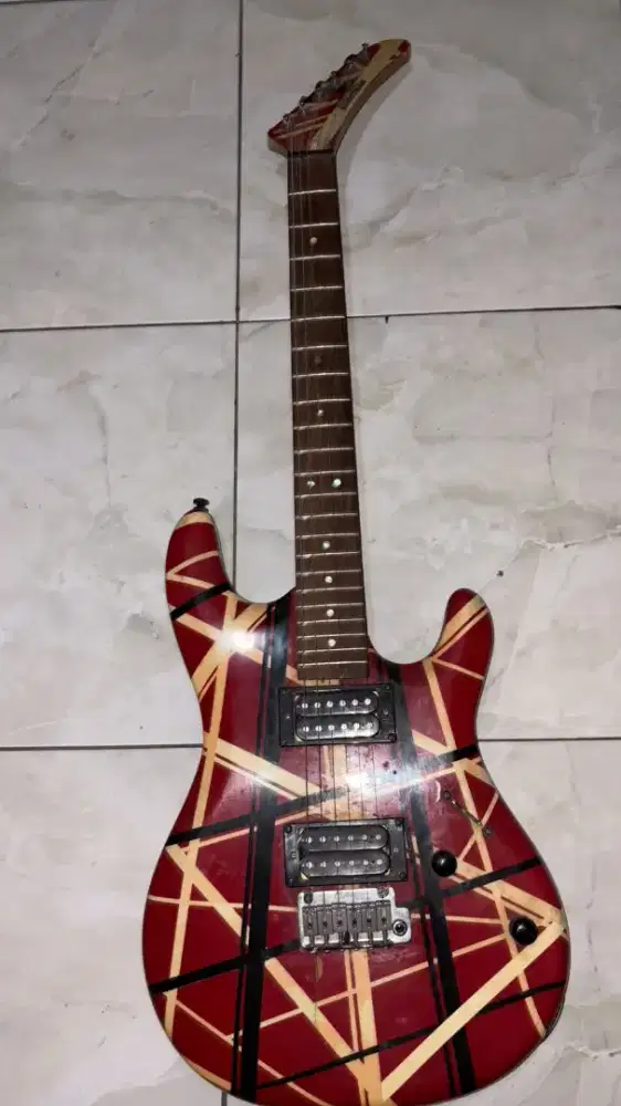 Gitar Musicman Ernie Ball