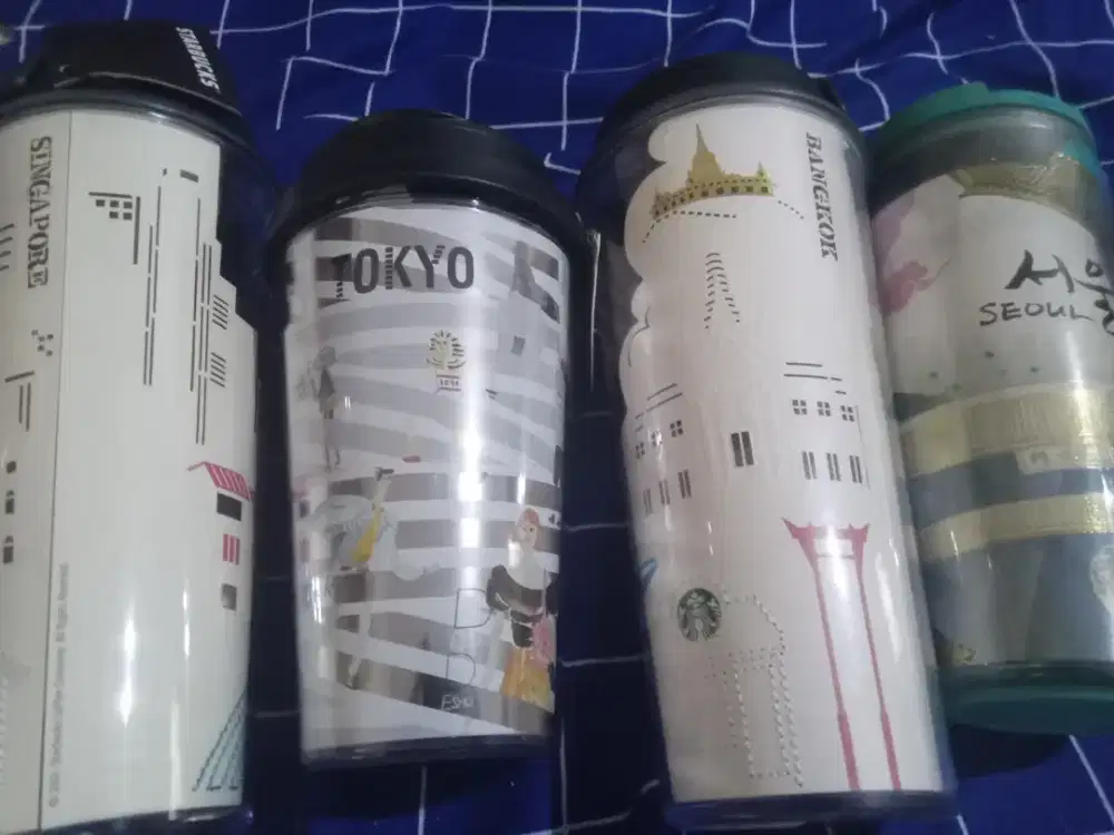 Dijual 4 set + bonus 1 tumbler starbuck buat koleksi