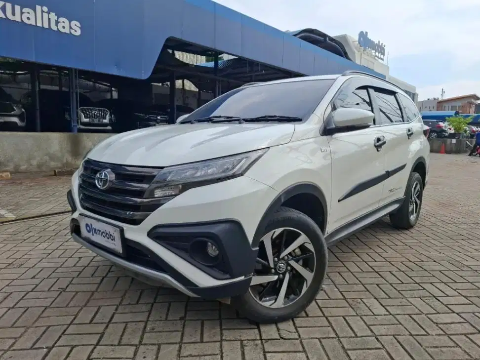 Toyota Rush 1.5 TRD Sportivo Bensin-AT 2019