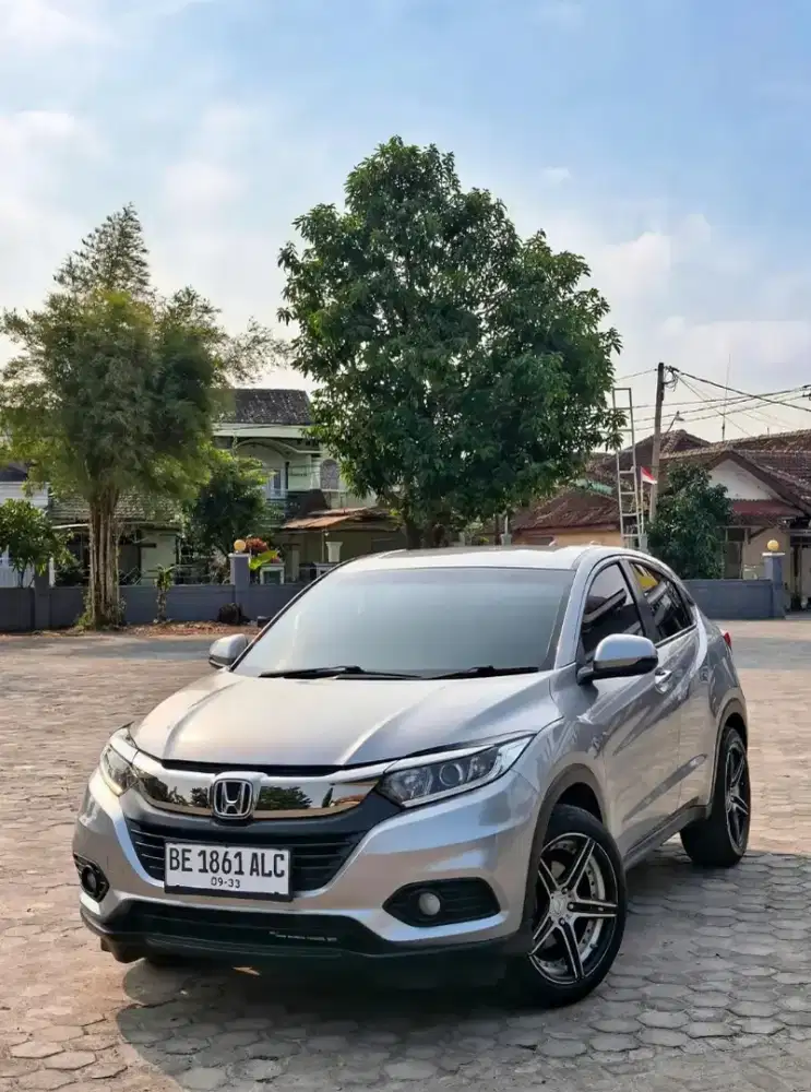 HR-V E Automatic Tahun 2019