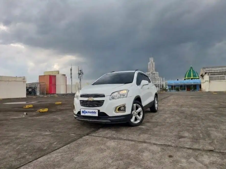 DP 6, JT Chevrolet Trax 1.4 LTZ Bensin-AT Putih 2017