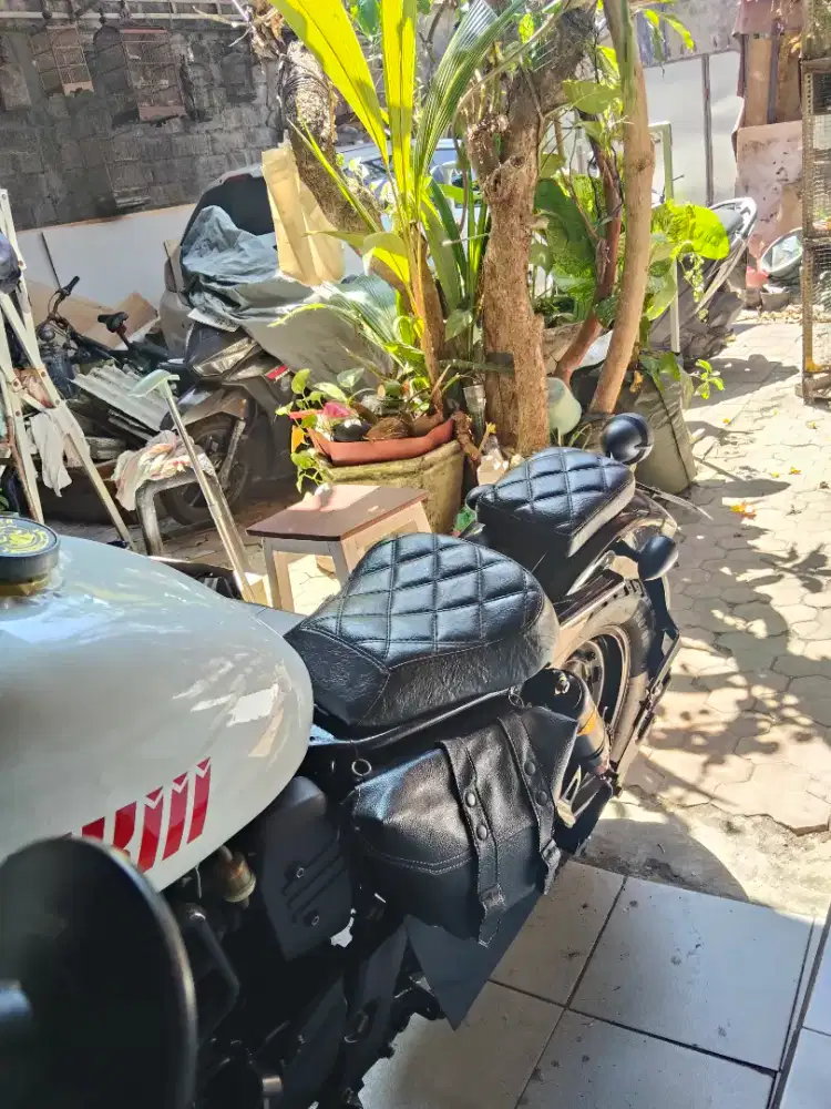 Motor Custom bomber
