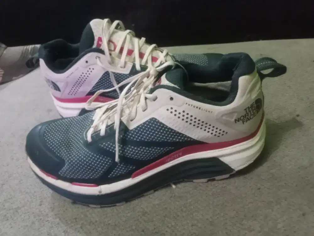 Sepatu the north face UK 36/37