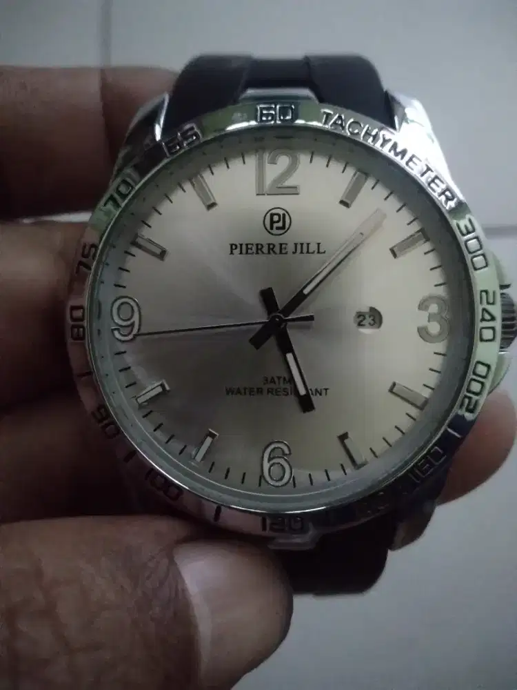 Jam tangan pria PIERRE JILL mulus like new