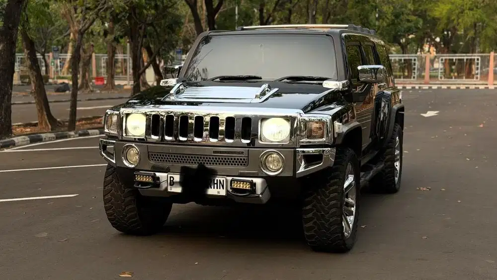 DIJUAL CEPAT HUMMER H3 AT 2010 HITAM