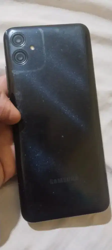 Samsung a04e..Ram 3/32..MINUS KAEMERA DEPAN AJA OF..HP BATANGAN