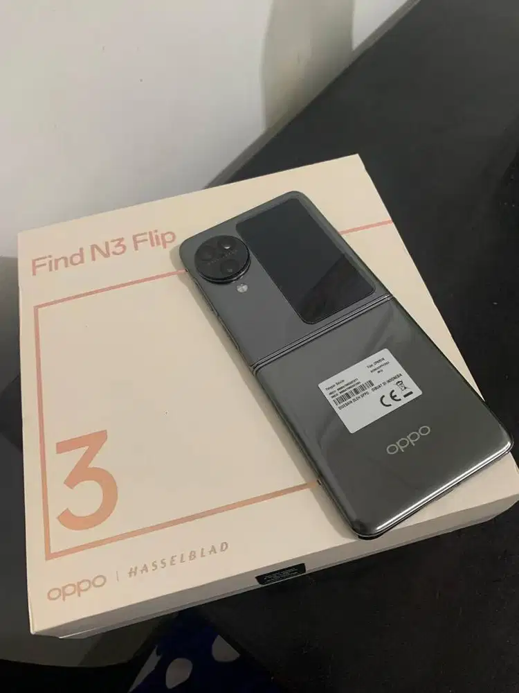 OPPO FIND N3 FLIP ( LIKE NEW )
