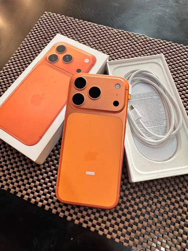 iBox iPhone 17 Pro 256GB Orange Garansi On Fullset
