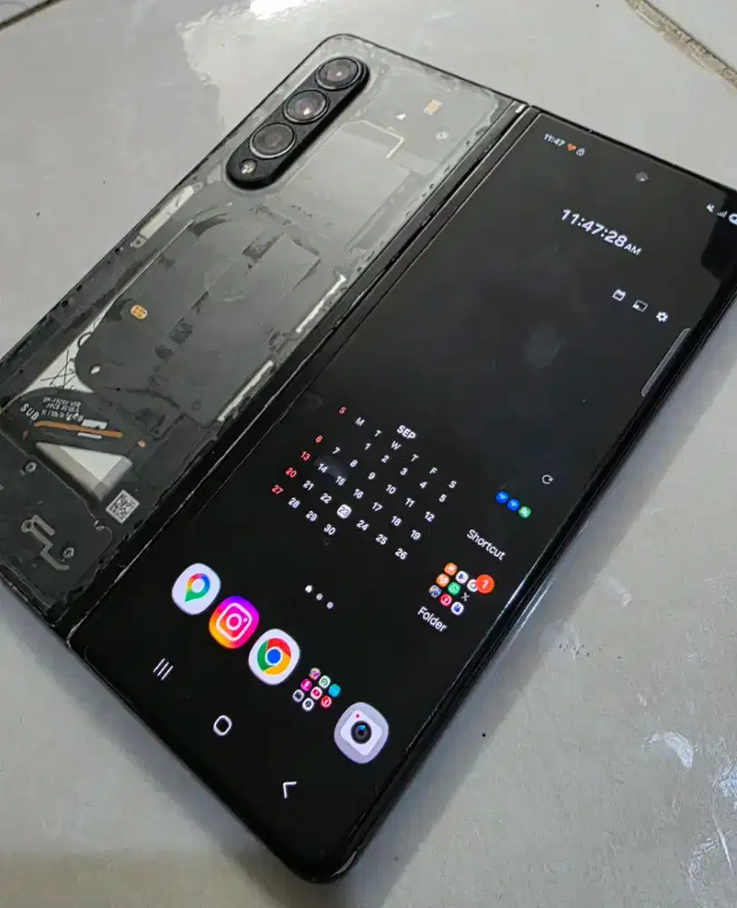 Samsung Galaxy Z Fold 3 (12GB / 256GB) - ex sein, minus