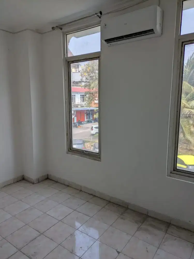 Kost daerah taman palem