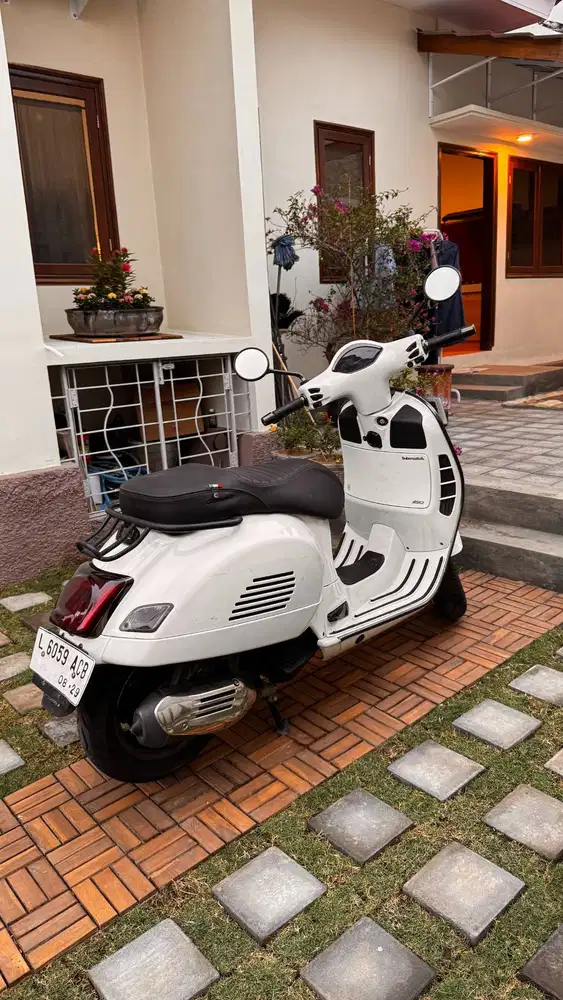 [HOT SALE RARE] GTS 150 WHITE Lengkap