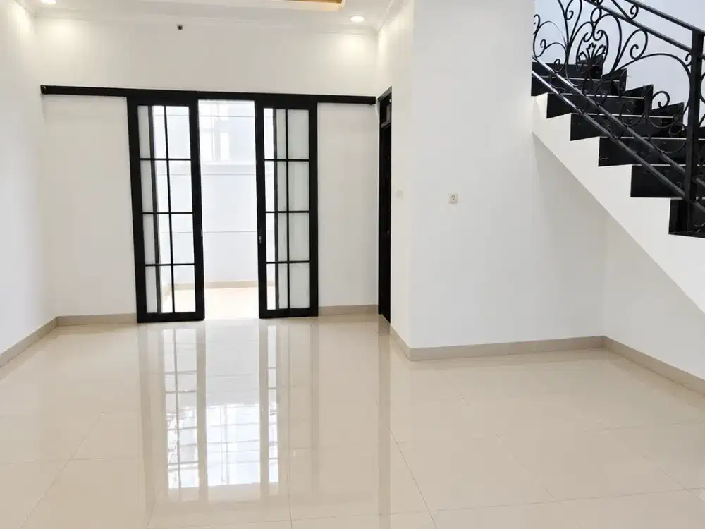 Jual Rumah AMERICAN CLASSIC Desain di Margahayu Raya Metro Soekarno Hatta Bandung Harga TERJANGKAU