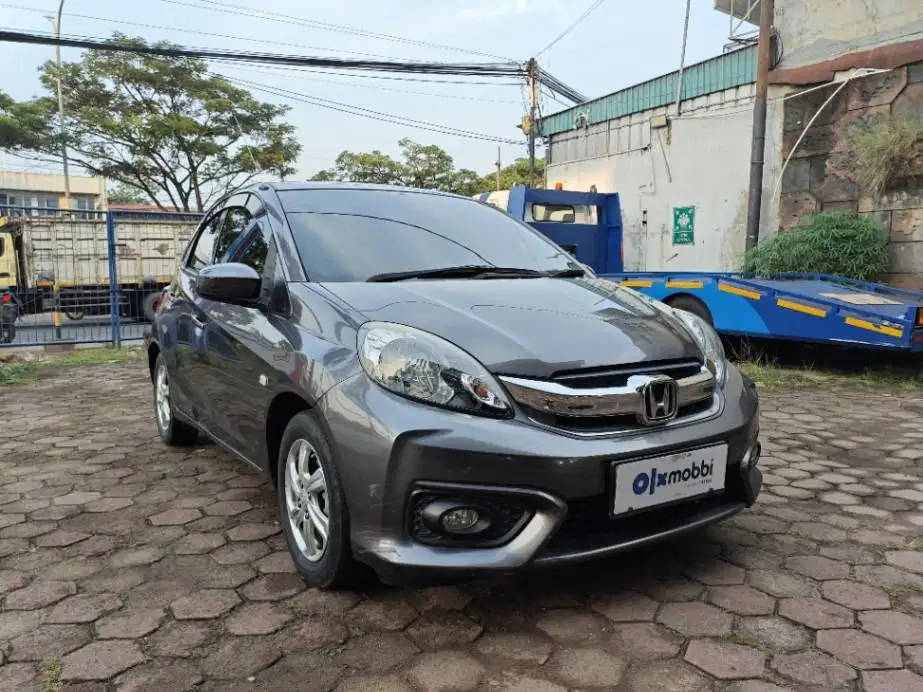 DP MURAH Honda Brio Satya 1.2 E Bensin-AT 2018 Abu CNRFB