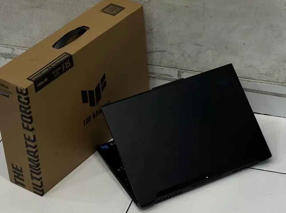 Type Laptop Gaming ASUS TUF DASH F15 FX517ZC Fulset Like New