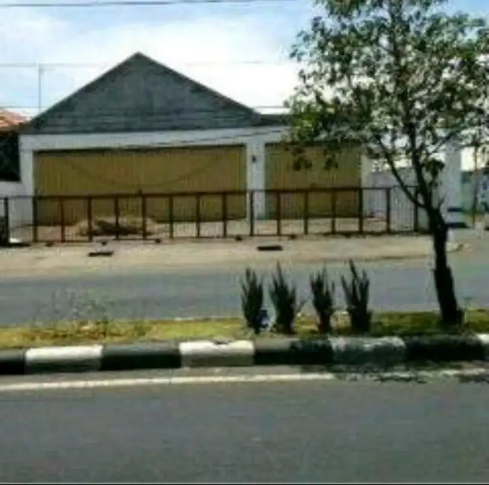 Dijual Ruko strategis 1Lt tepi jalan raya Surabaya Sidoarjo.