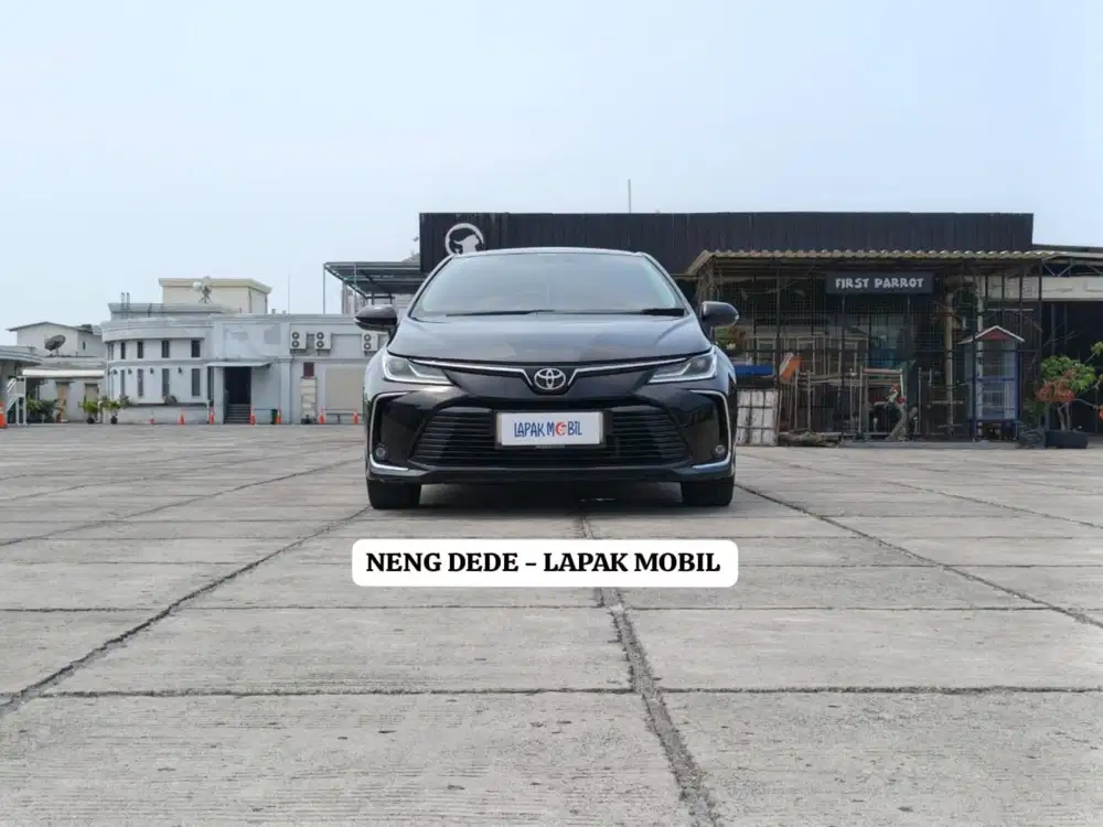 Toyota Corolla Altis 1.8 V AT 2022