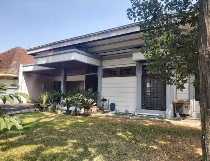 Dijual Rumah siap Huni di Dr Cipto - Pusat Kota Bandung