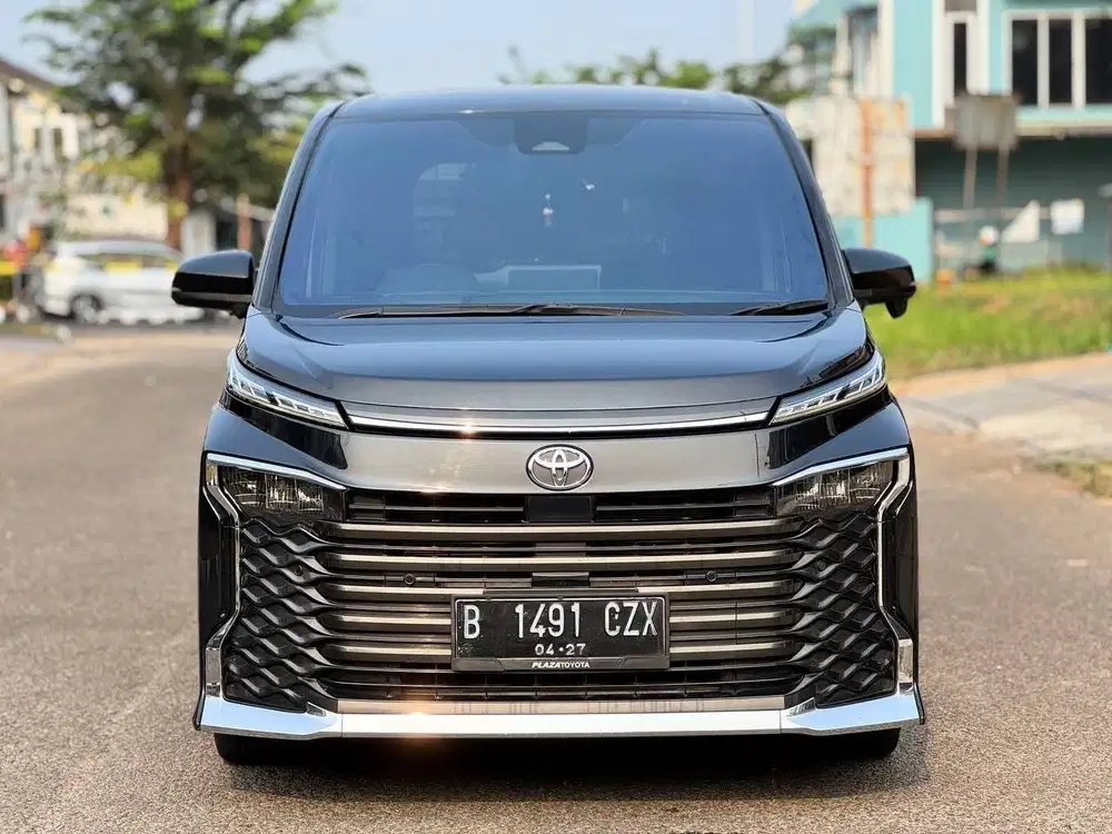 TOYOTA VOXY 2.0 TSS AT 2022