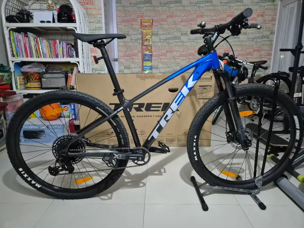 MTB Trek Marlin 8 frame size M 29 inch