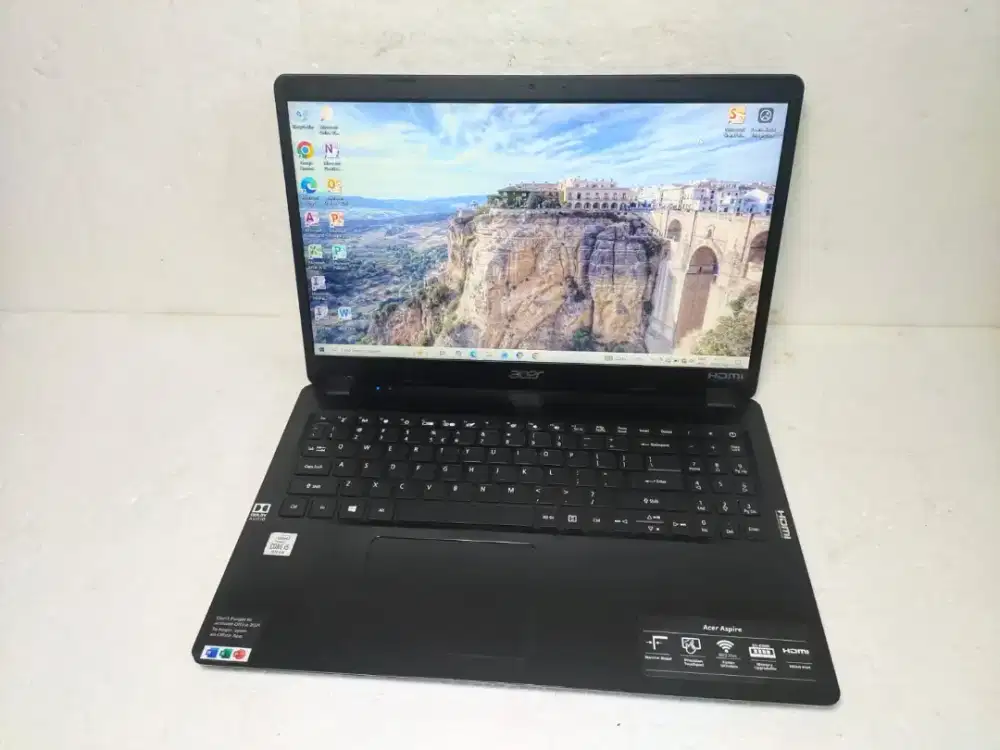 B701 acer Extensa 15 EX215-52 core i5-1035G1 Ram 8GB ssd 128GB+HDD 500