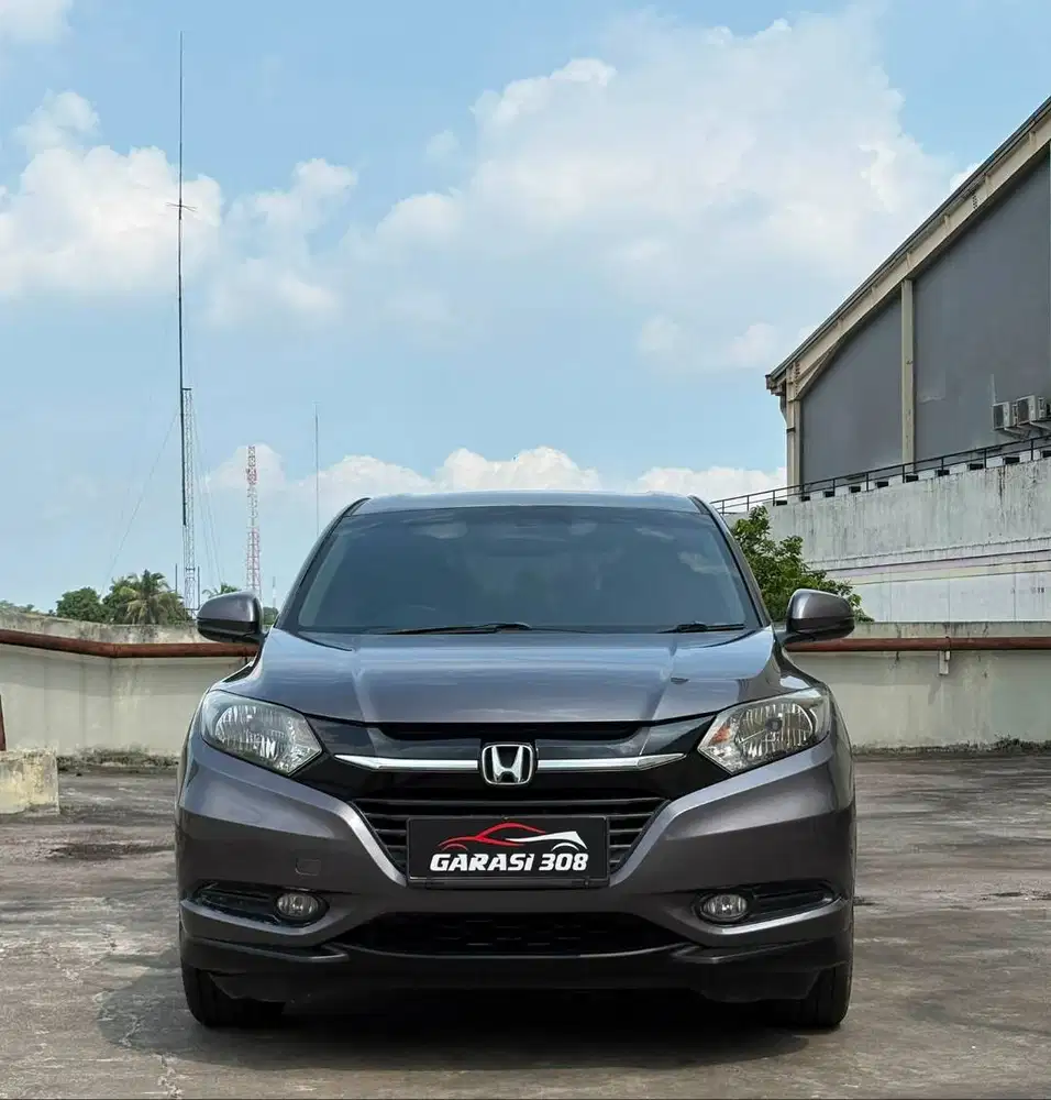 Honda HRV 1.5 E CVT AT 2017 Abu Abu