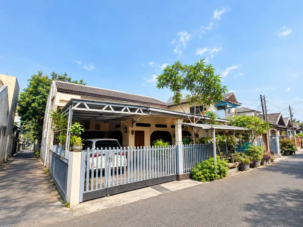 Rumah 2 Lantai LT 287m² LB 325m², Utan Kayu Utara – Akses Strategis