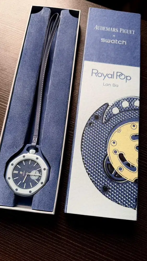 AP Swatch Royal Pop