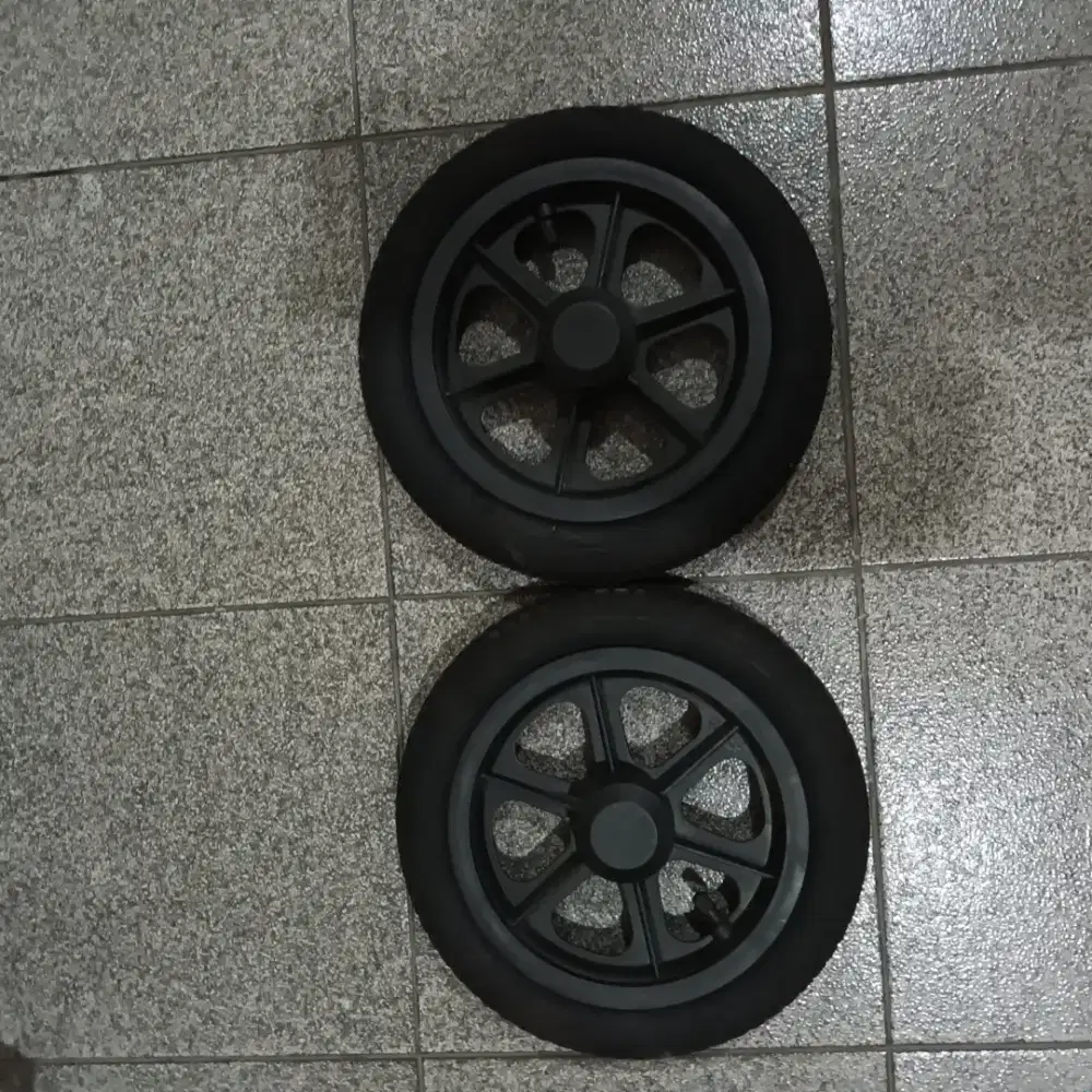 Roda wheel chair 12  1/2 x 2 1/4