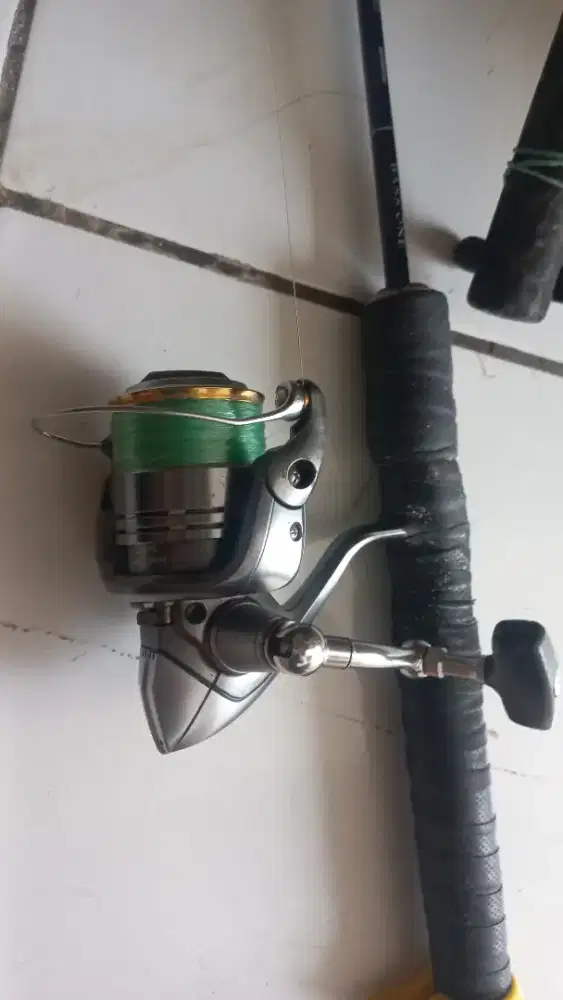 Di jual Joran shimano bass one plus reel twin power