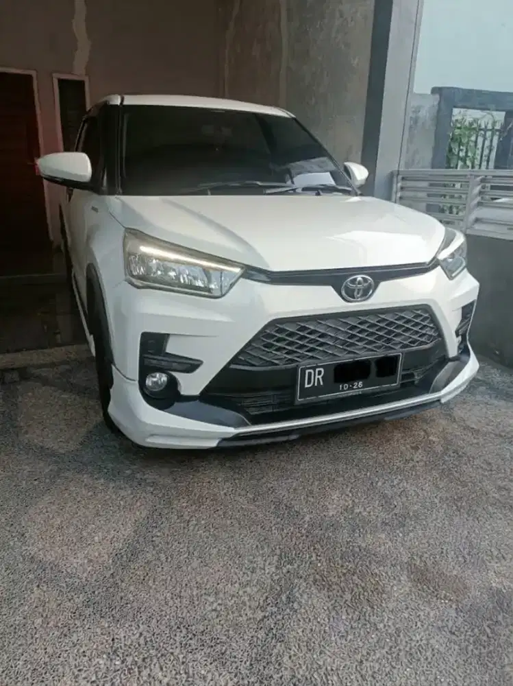 Toyota Raize 1.0T GR Sport CVT Matic 2021 Plat DR Tangan Pertama