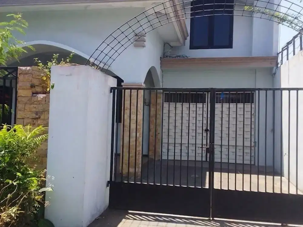 DISEWAKAN RUMAH GAYUNGSARI