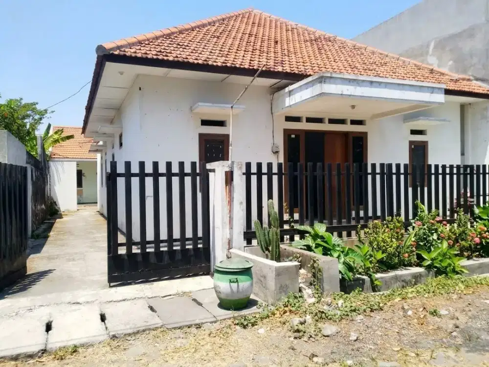 DIJUAL RUMAH KOST GAYUNGSARI