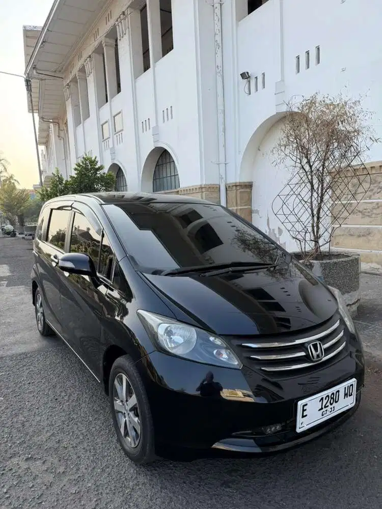 Honda Freed 2011 Bensin