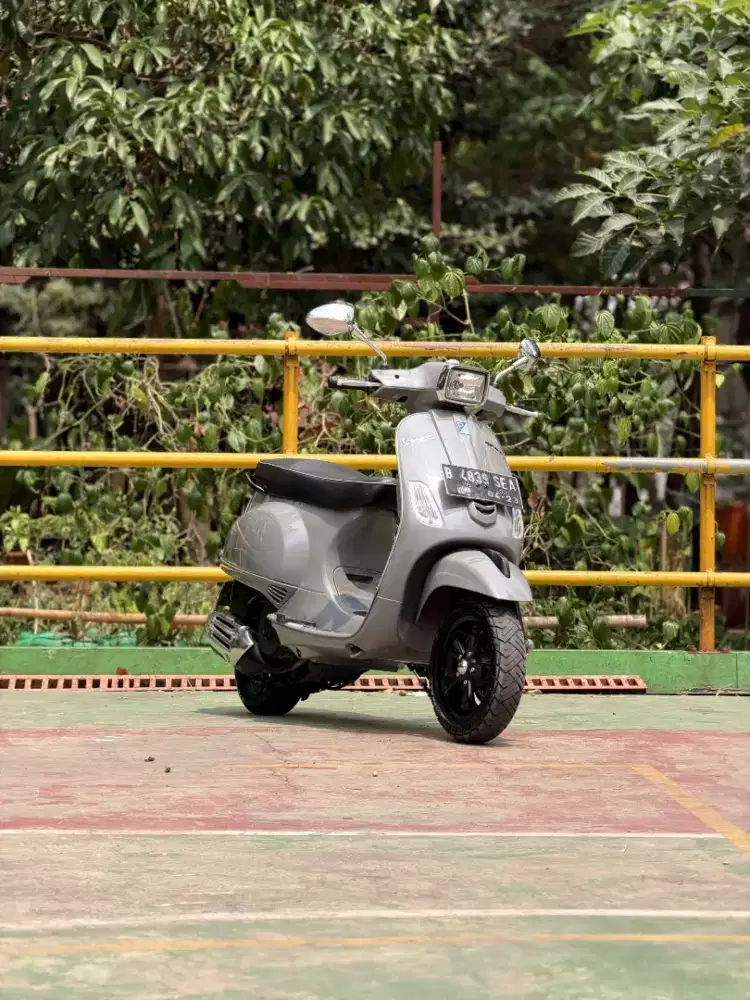 JUAL MURAH PIAGGIO VESPA S 125 IGET TH 2017 PERFECT CONDITION