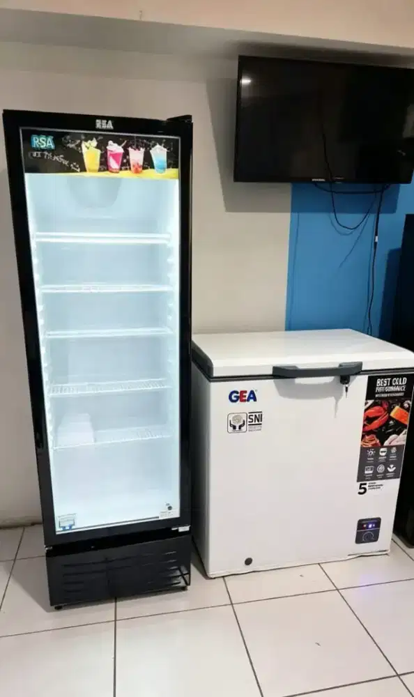 Freezer dan showcase