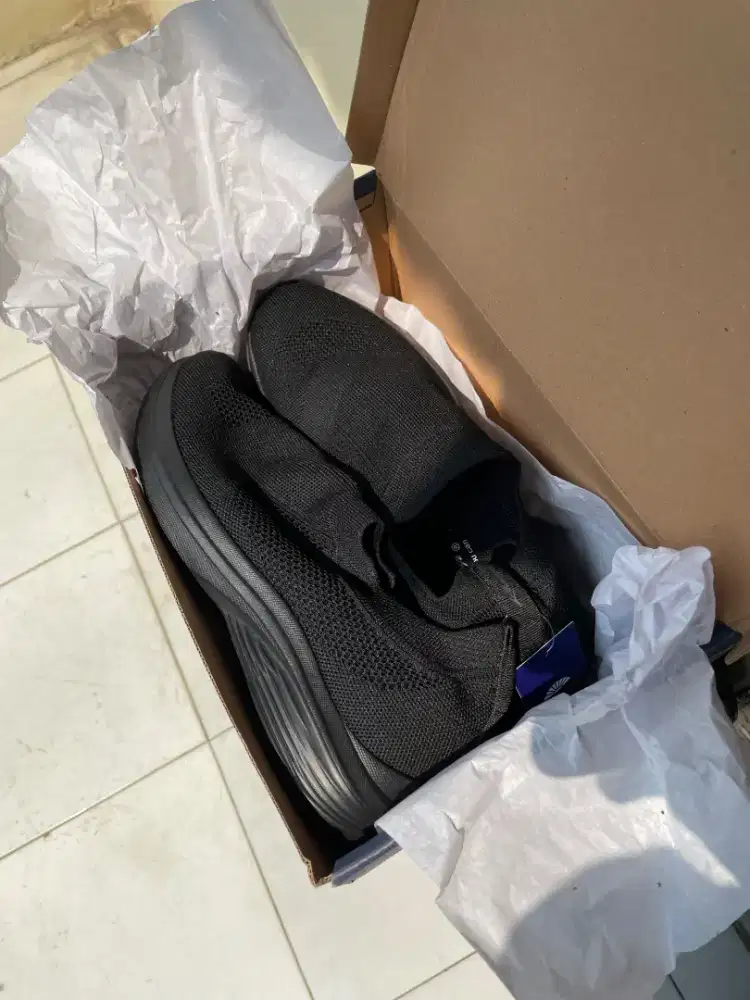Sepatu Kasogi Ukuran 43 (New Baru)