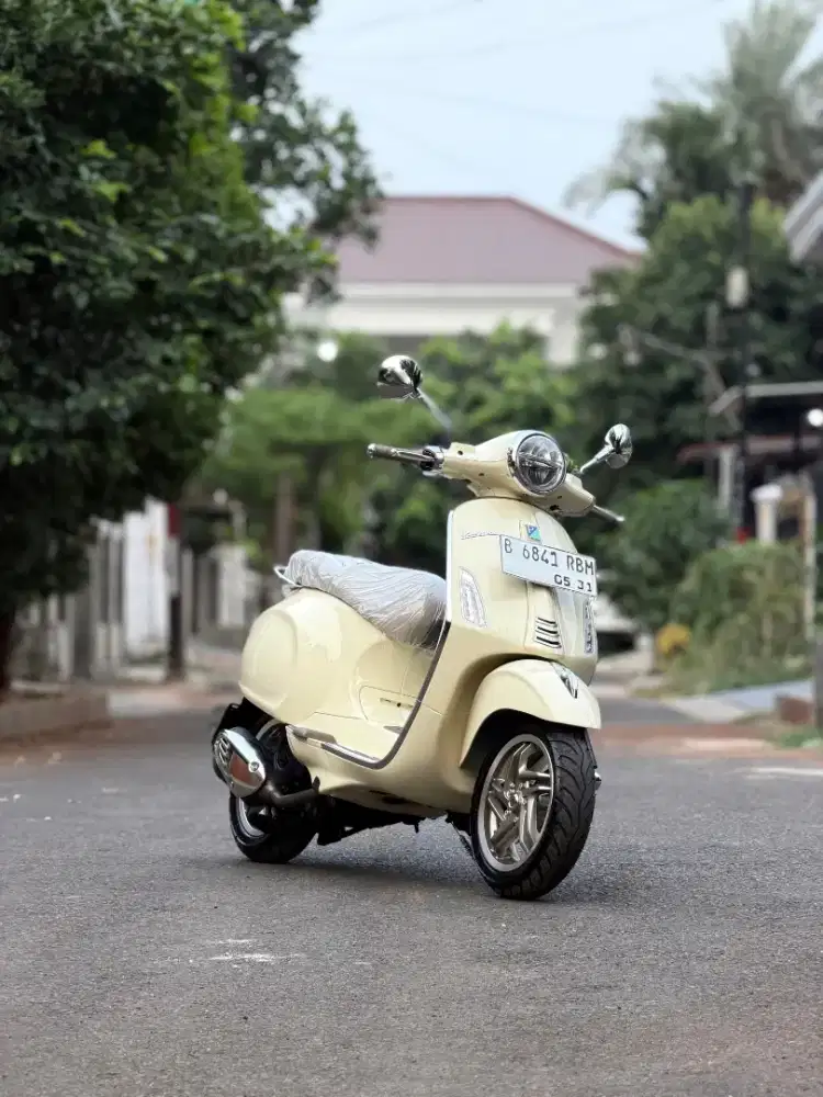 PRIMAVERA S NEW MODEL 180 KEYLESS IGET ABS LED THN 2026 LIKE NEW!