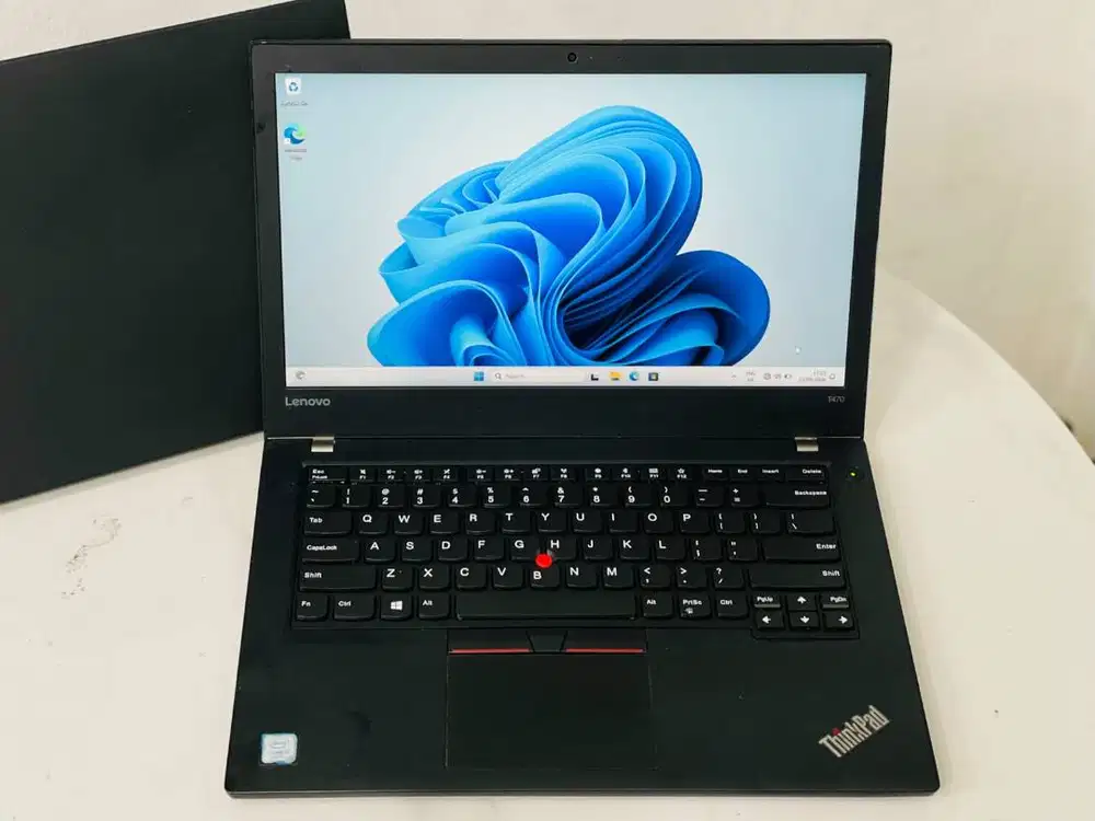 Laptop lenovo T470 i7 gen7 8gb 256gb sekolah kuliah kerja NVIDIA MX940