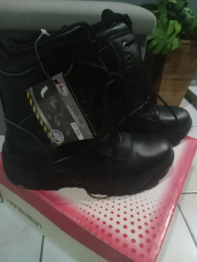 jual sepatu pria