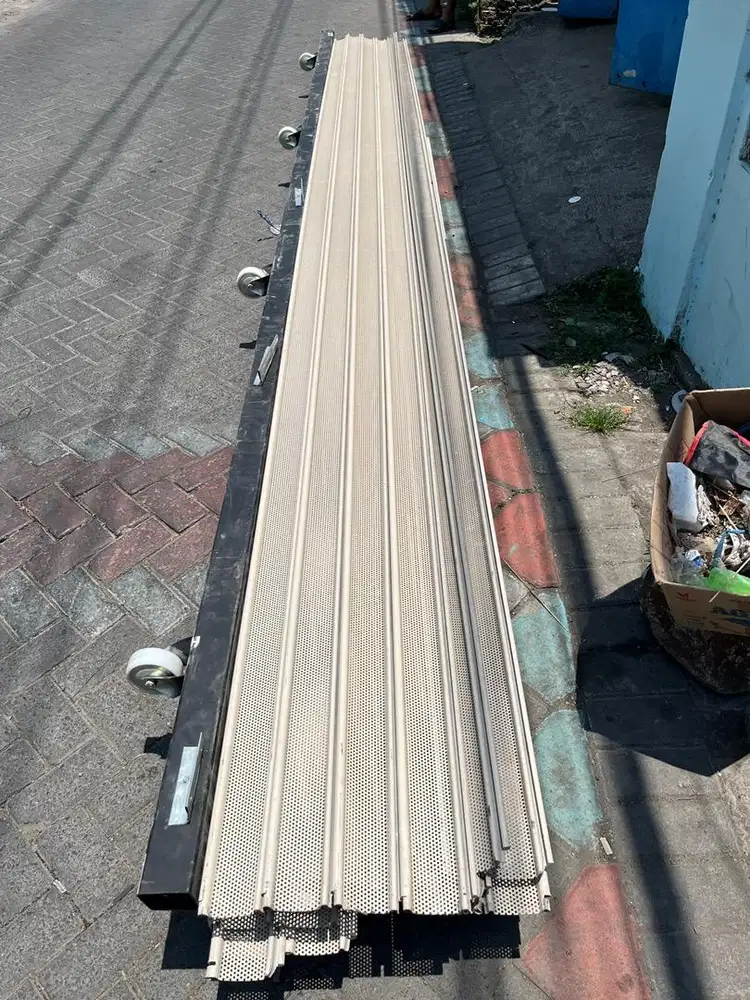 Rolling door besi ukuran 6meter